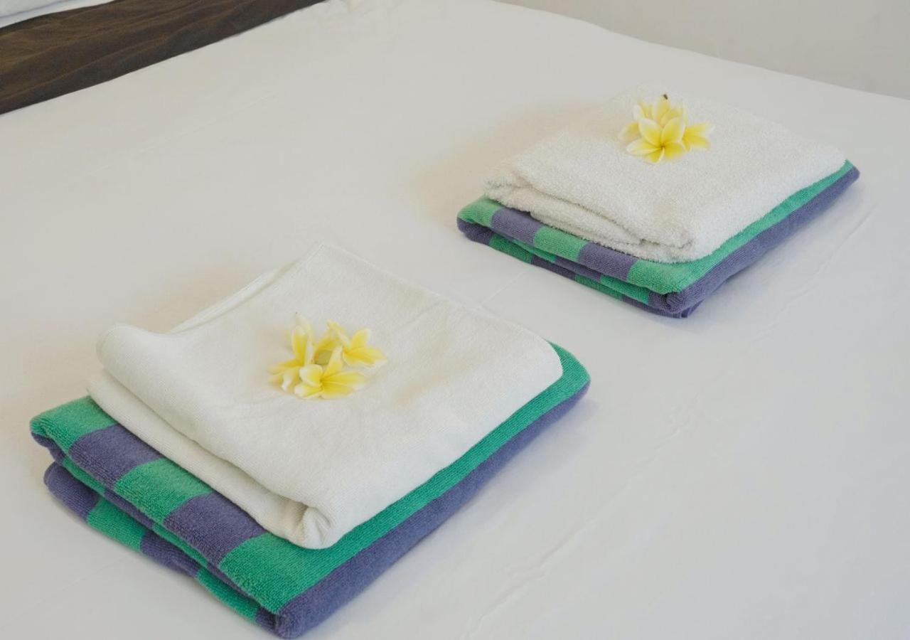 Nyaman Hostel Canggu Buitenkant foto