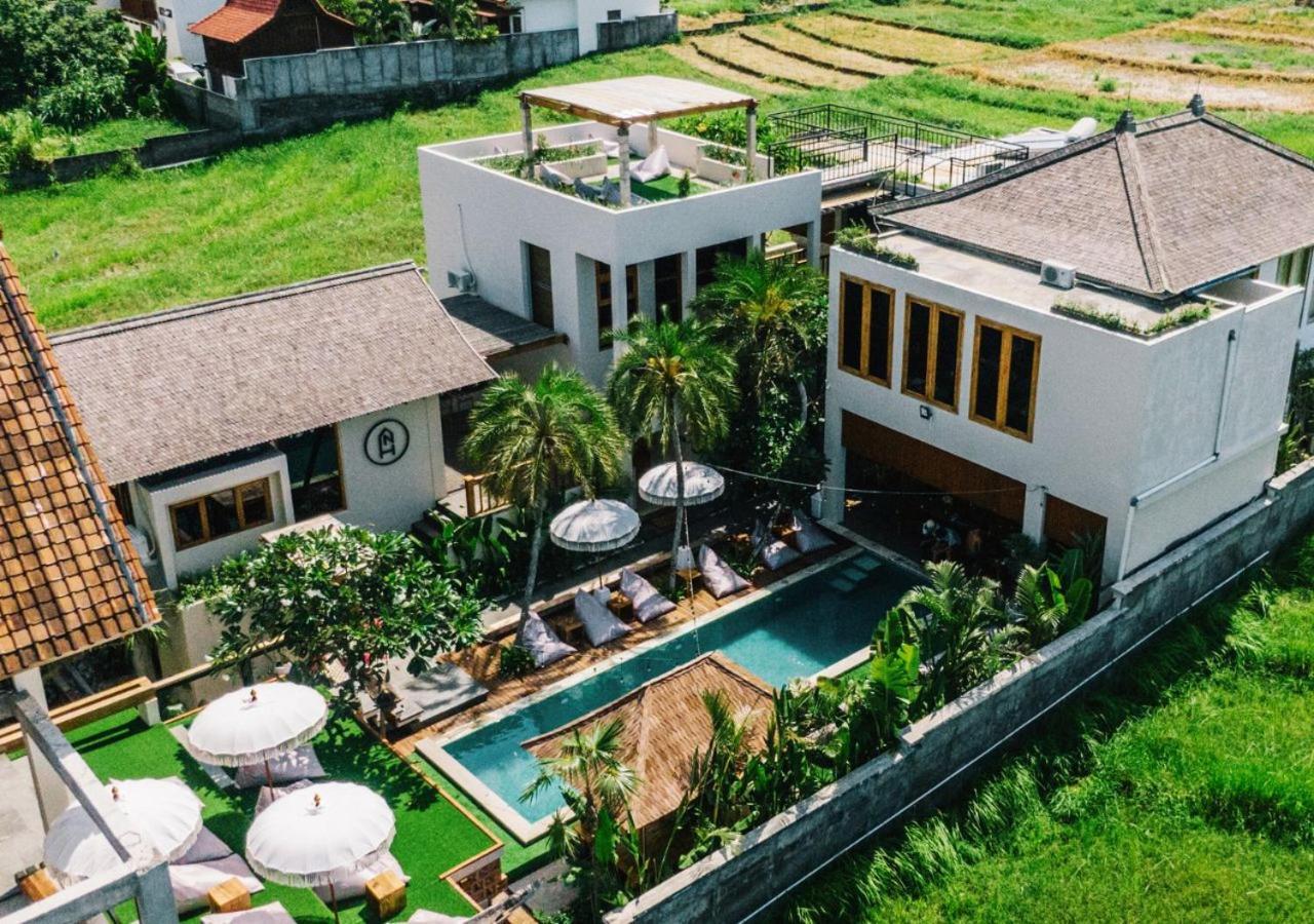 Nyaman Hostel Canggu Buitenkant foto